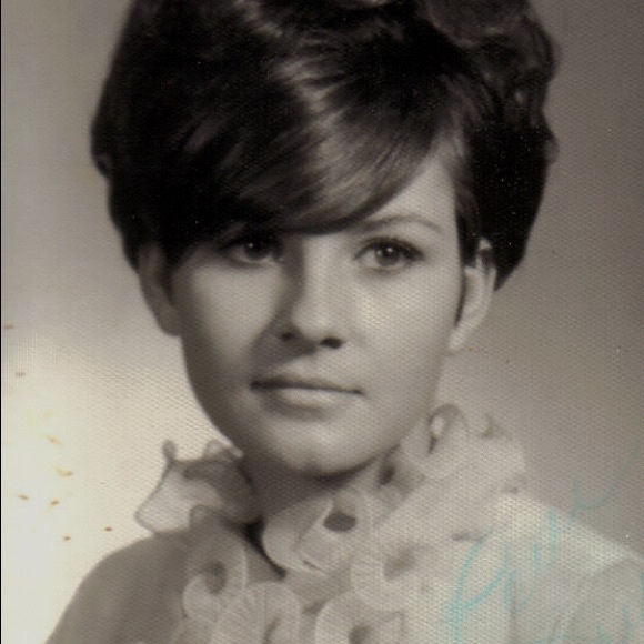 Meet your Posher, Cheryl - Picture 1 of 1